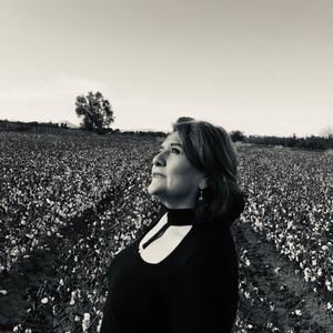 Meet your Posher, Esther